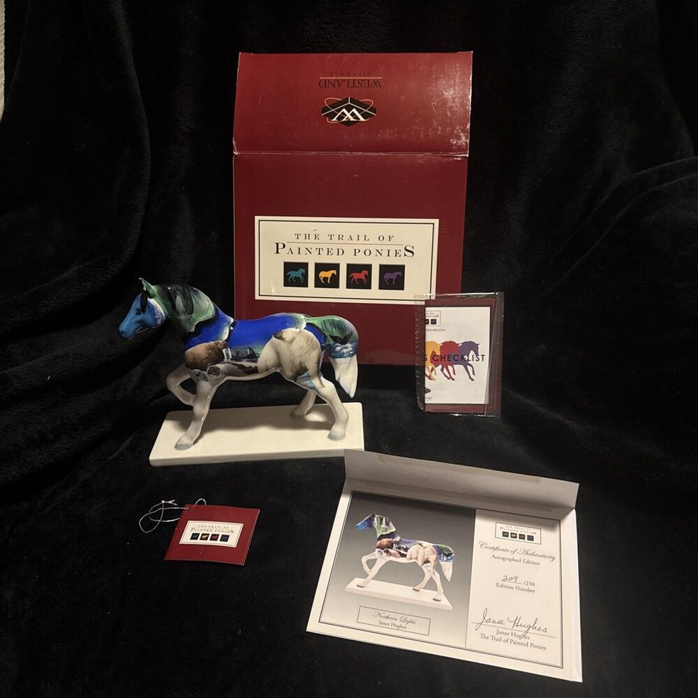 Trail of Painted Ponies Northern Lights #12249 In Box Janee Hughes Signed